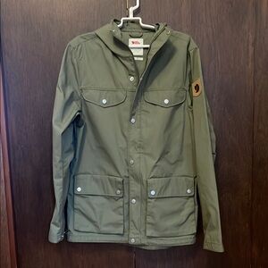 NWOT Fjallraven Greenland Jacket